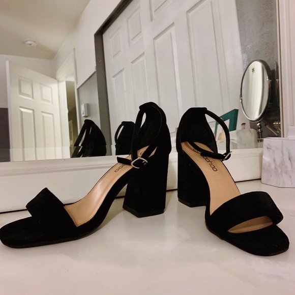boohoo black block heel sandals - Picture 1 of 5